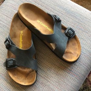 ComfortfuBe sandals
